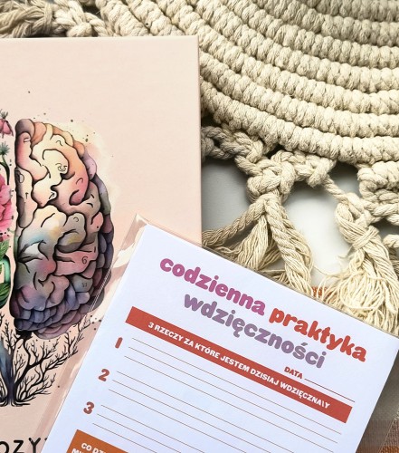 HH HappyBox ksiązka i praktyka wdziecznosci.jpg